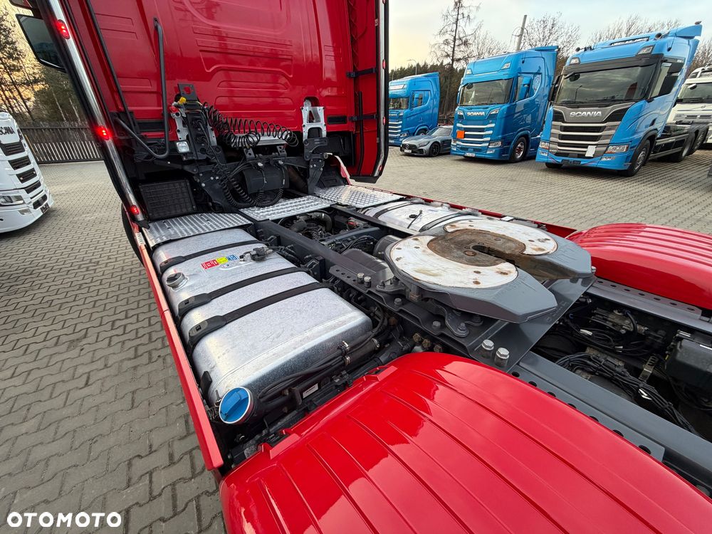 Scania 580s Scania z Niemiec ASO kontrakt serwisowy idealny stan v8 4x2 - 27