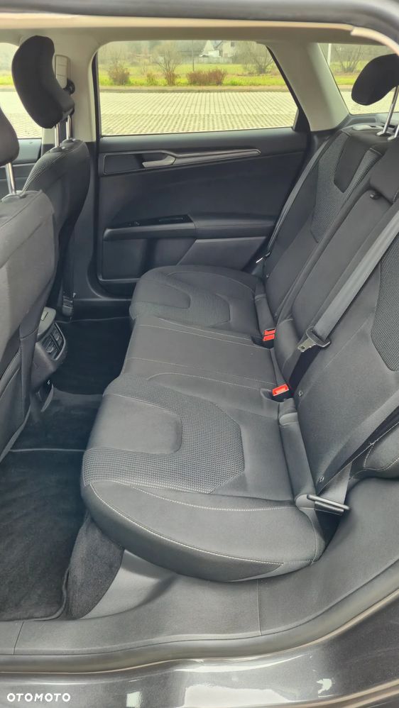 Ford Mondeo 2.0 EcoBlue Titanium - 27