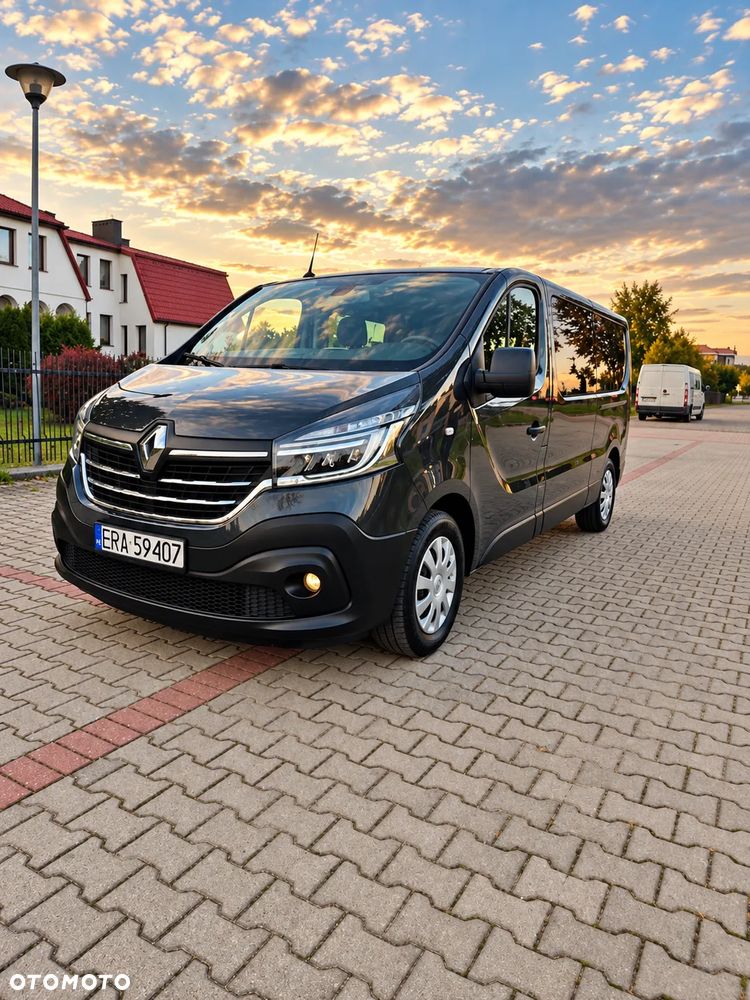 Renault Trafic 2021 photo 2