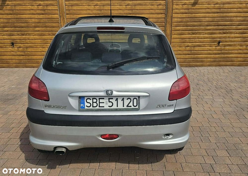 Peugeot 206 HDi 90 Quiksilver - 2