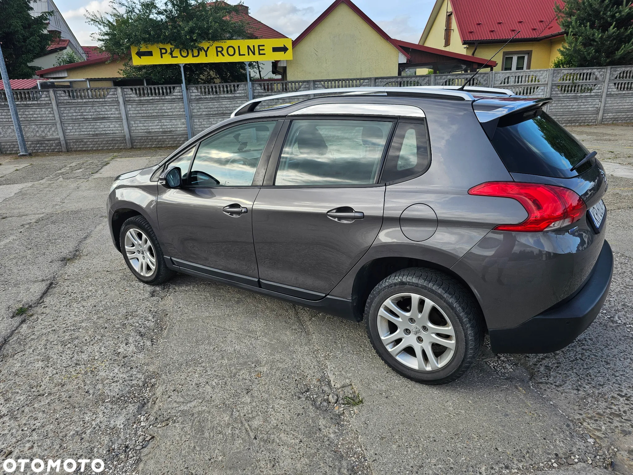 Peugeot 2008 1.2 Pure Tech Style - 5