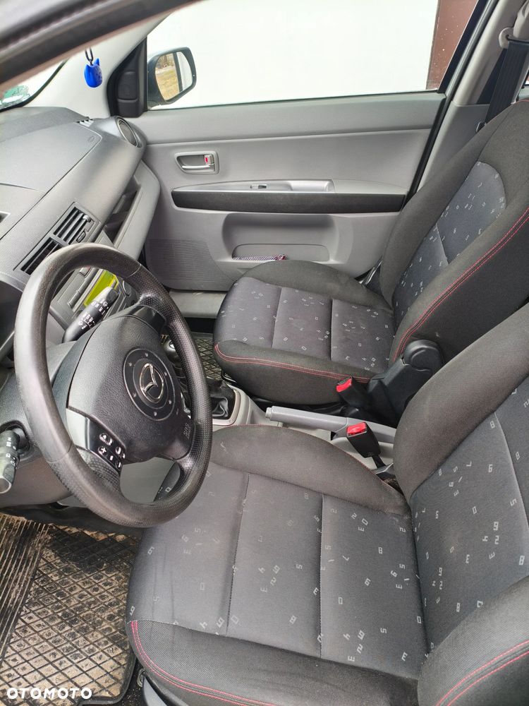 Mazda 2 - 5