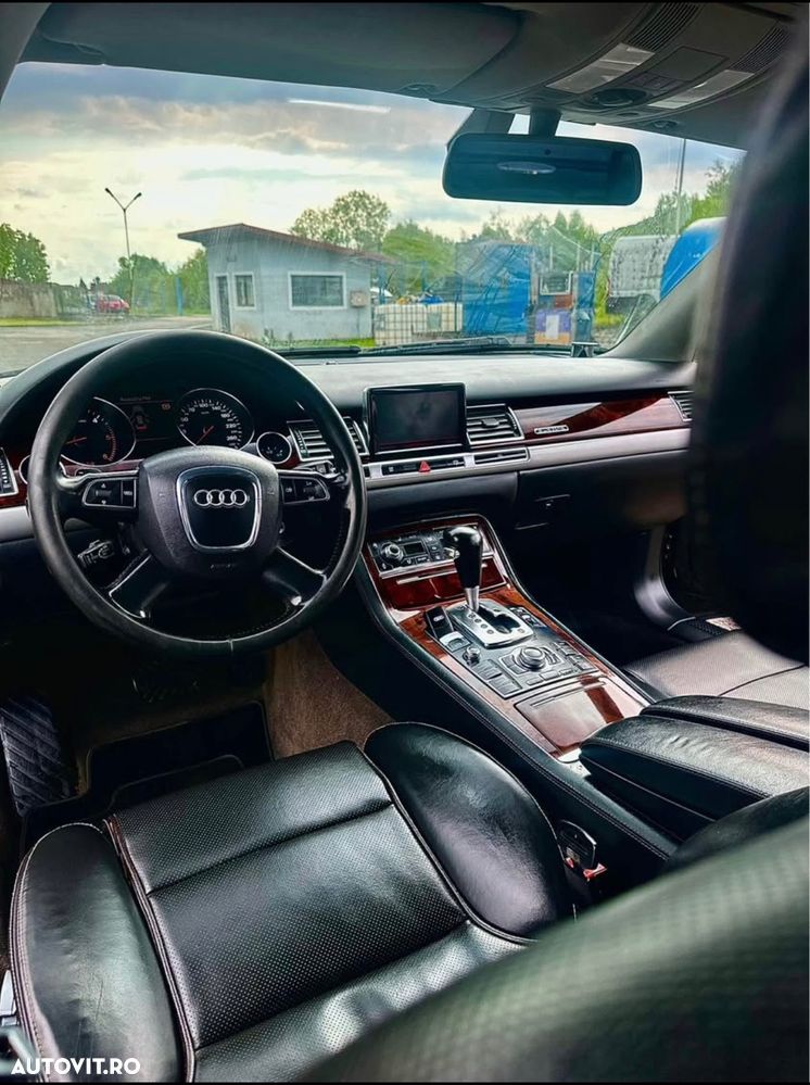 Audi A8 - 6