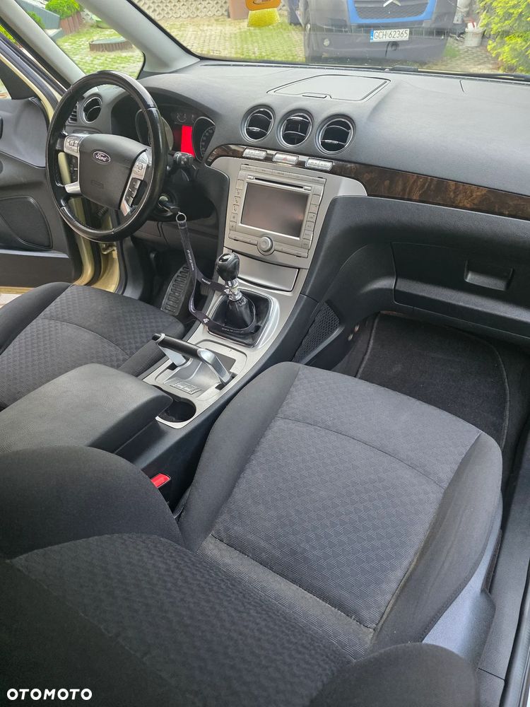 Ford Galaxy 2.0 TDCi Ghia - 10