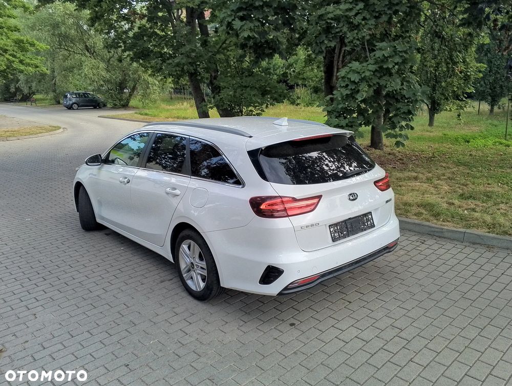 Kia Ceed 1.6 CRDi (48V Mild-Hybrid) DCT7 GT Line - 7