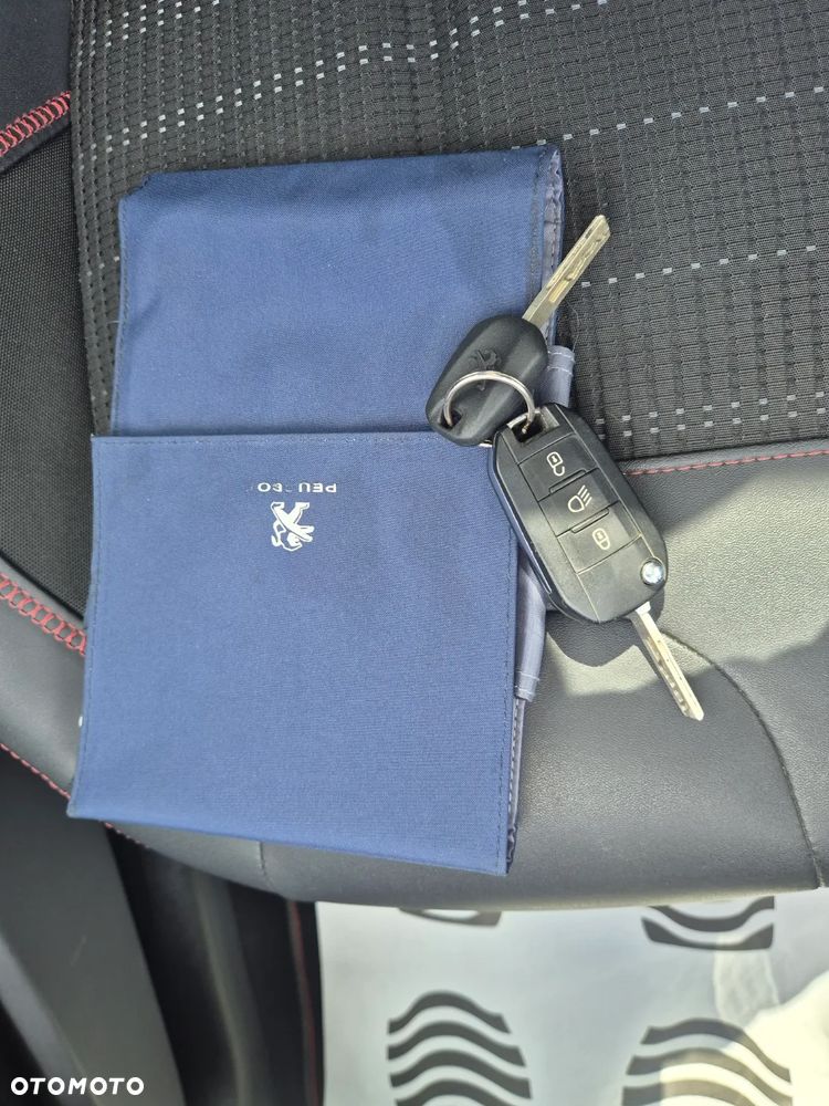 Peugeot 2008 PureTech 110 Stop&Start GT-Line Edition - 38