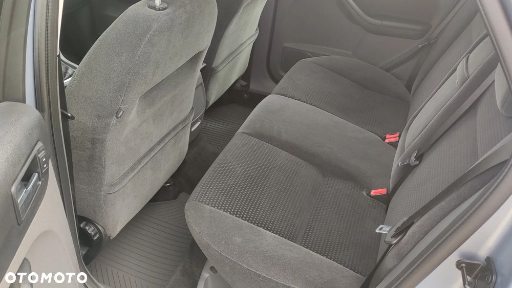 Ford Focus 1.6 Ti-VCT Ghia - 11