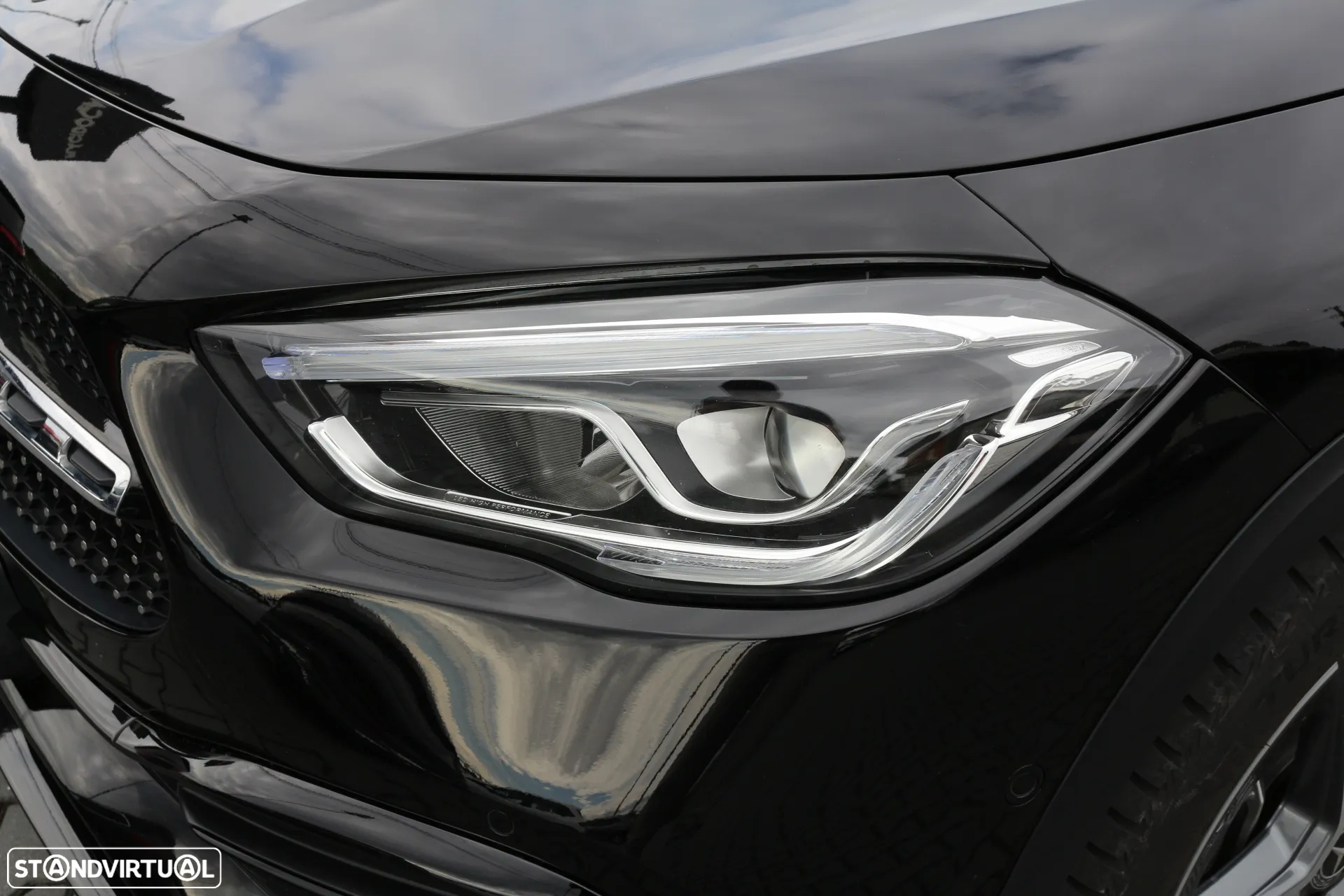 Mercedes-Benz GLA 200 d AMG Line - 10