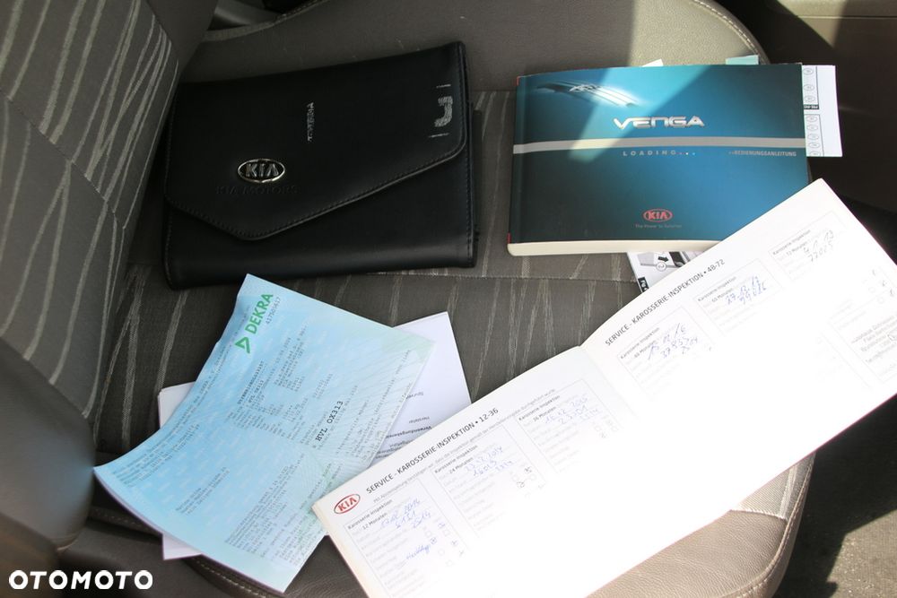 Kia Venga 1.6 CVVT Automatik UEFA EURO 2016 - 22