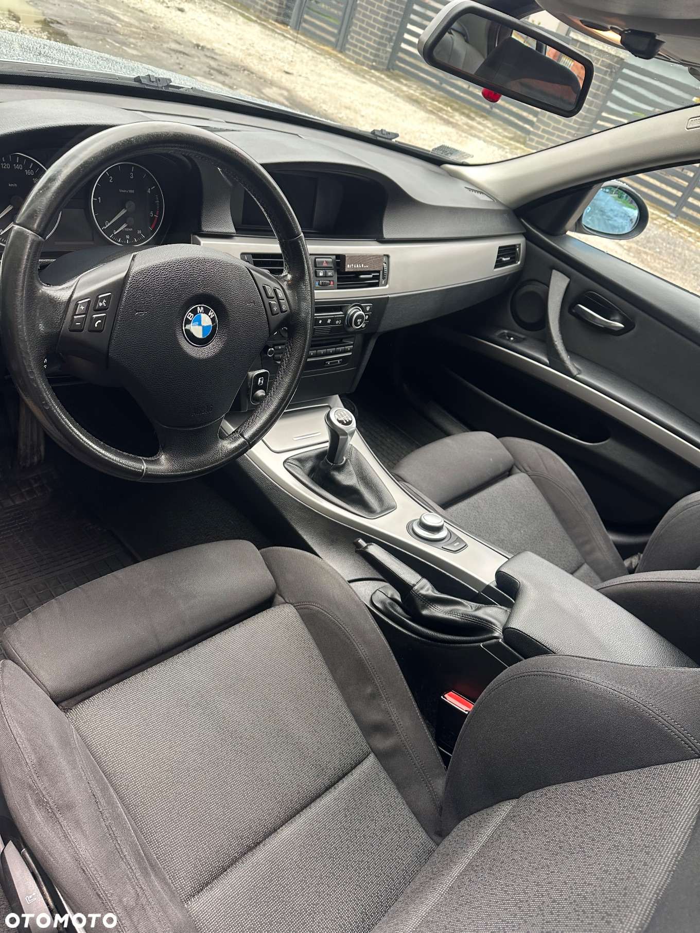 BMW Seria 3 318d - 12