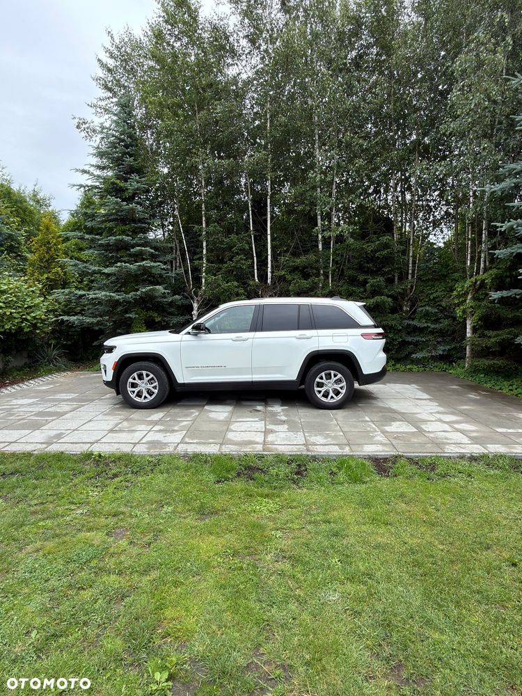 Jeep Grand Cherokee - 12