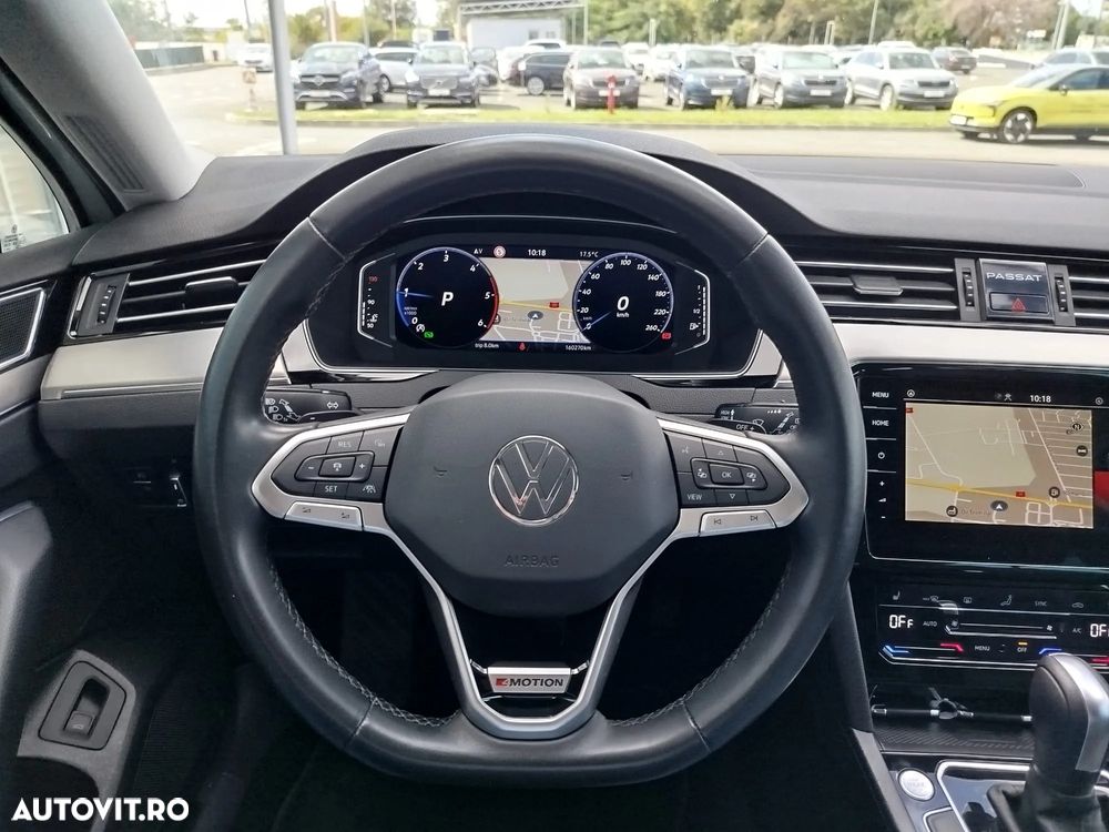 Volkswagen Passat Variant 2.0 TDI SCR DSG 4Motion Elegance - 12