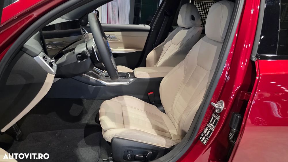 BMW Seria 3 320i xDrive AT - 9