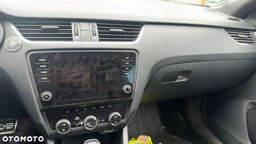 Skoda Octavia 2.0 TDI 4x4 DSG RS - 35