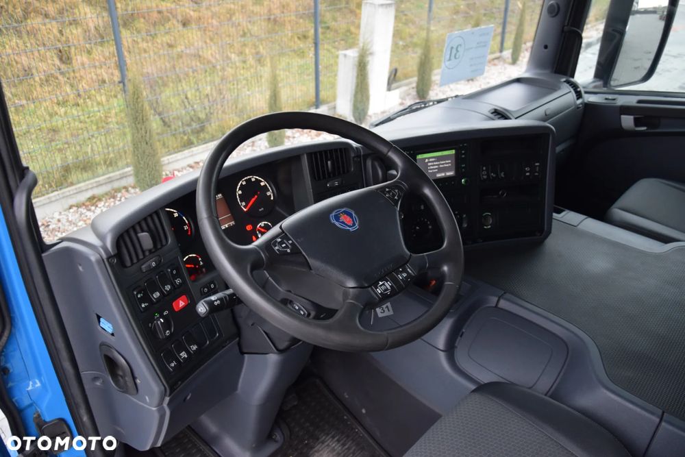 Scania P250 / EURO 6 / SKRZYNIA 7.8 M / WINDA DHOLLANDIA / PODUSZKI NA TYLNEJ OSI / RETARDER / KLIMA / TEMPOMAT / SERWISOWANY / SPROWADZONY - 24