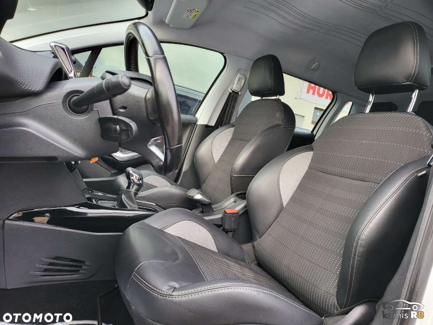 Peugeot 2008 - 13