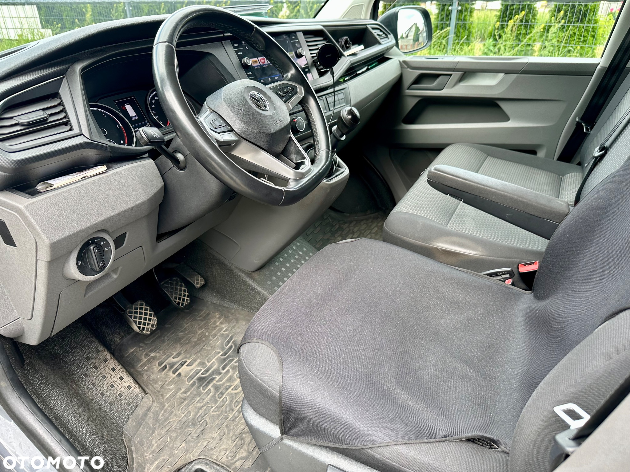 Volkswagen Transporter - 11