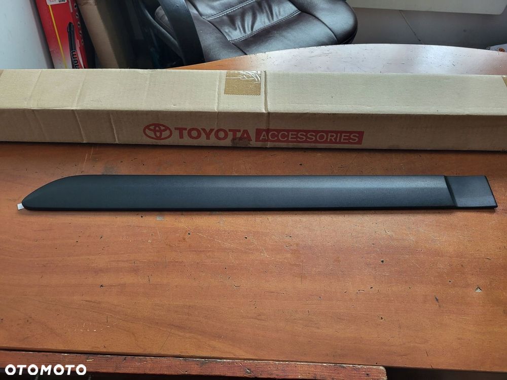 LISTWA DRZWI LEWY TYŁ TOYOTA AURIS COROLLA E15 PZ415-E2850-01 NOWA OE