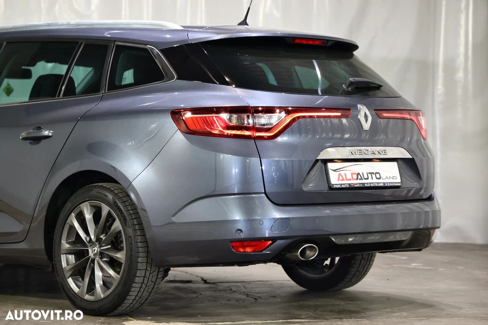 Renault Megane ENERGY dCi 110 Start & Stop Bose Edition - 29