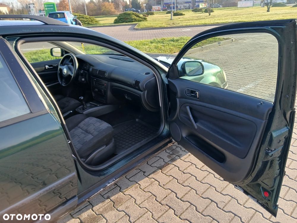Volkswagen Passat 1.9 TDI - 14