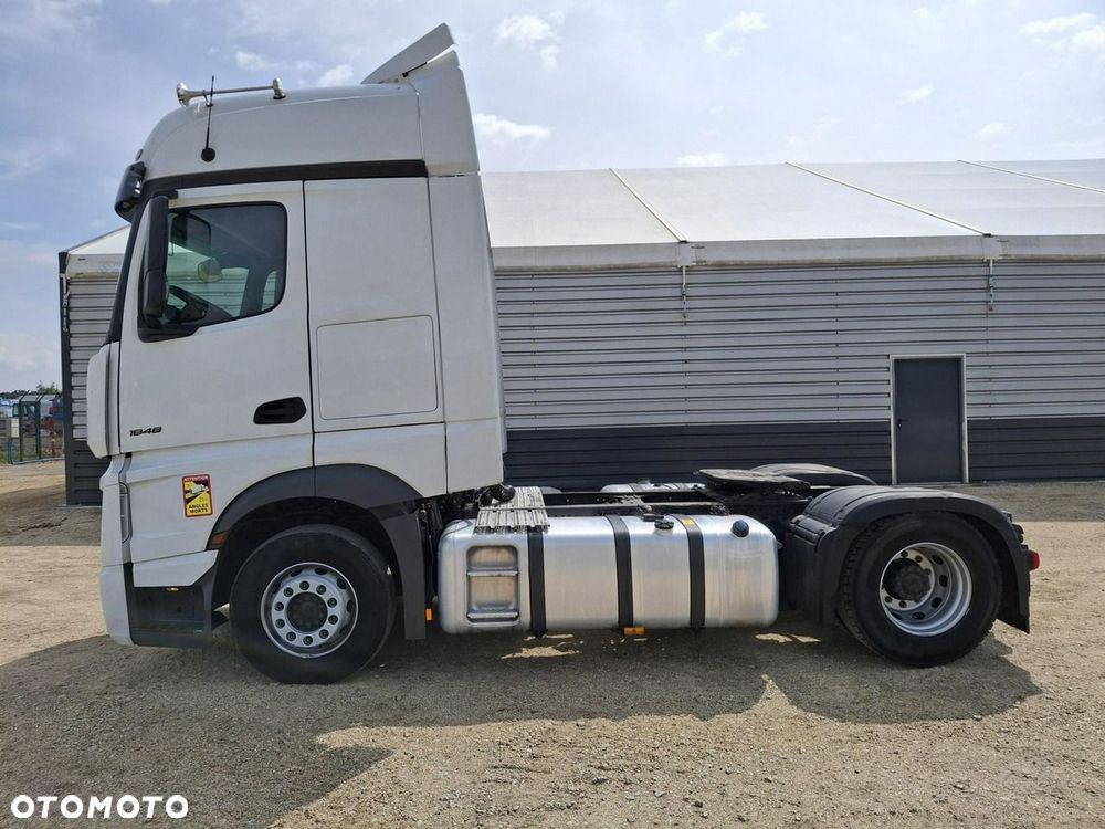 Mercedes-Benz Actros - 4