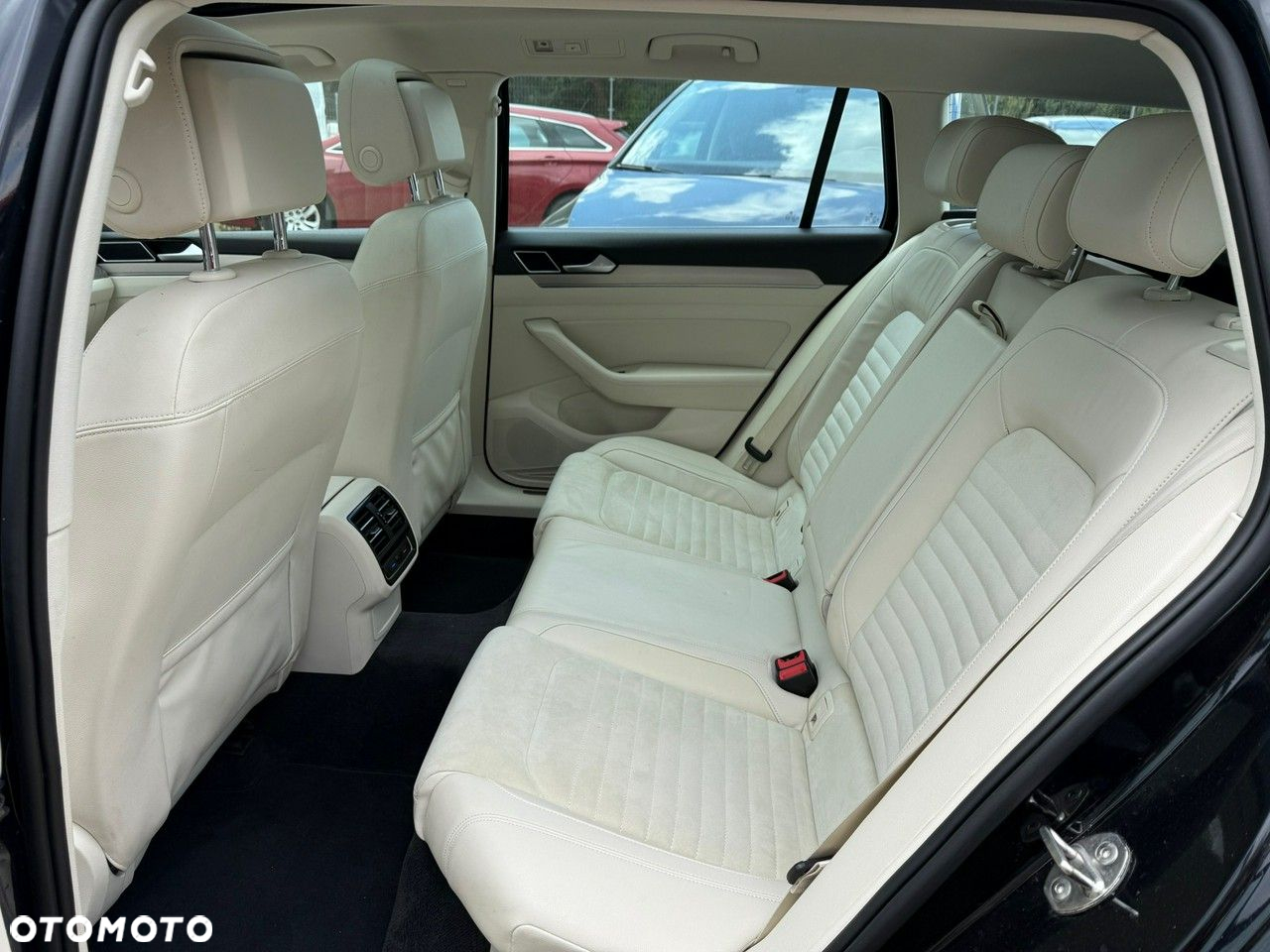 Volkswagen Passat - 7