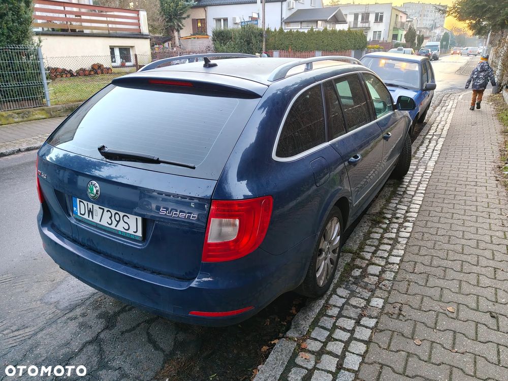 Skoda Superb 2.0 TDI 4x4 Elegance - 8