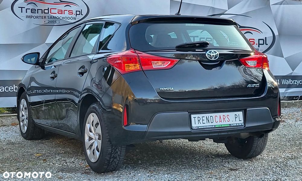 Toyota Auris 1.33 Dual-VVT-i Life - 28