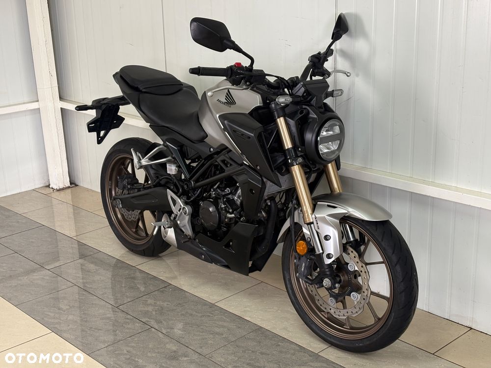 Honda CB - 2