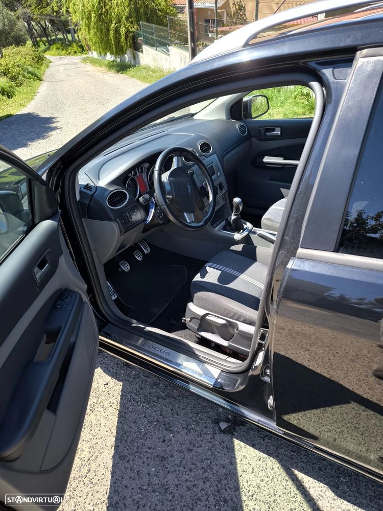 Ford Focus SW 1.6 TDCi DPF Titanium - 10