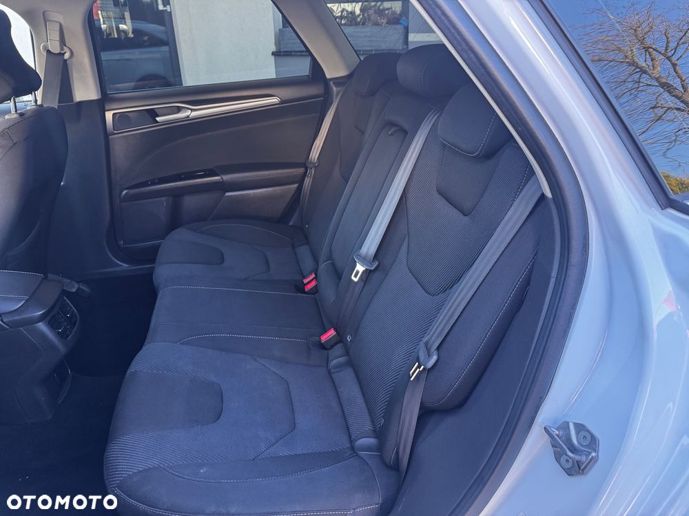 Ford Mondeo 2.0 EcoBlue Titanium - 27