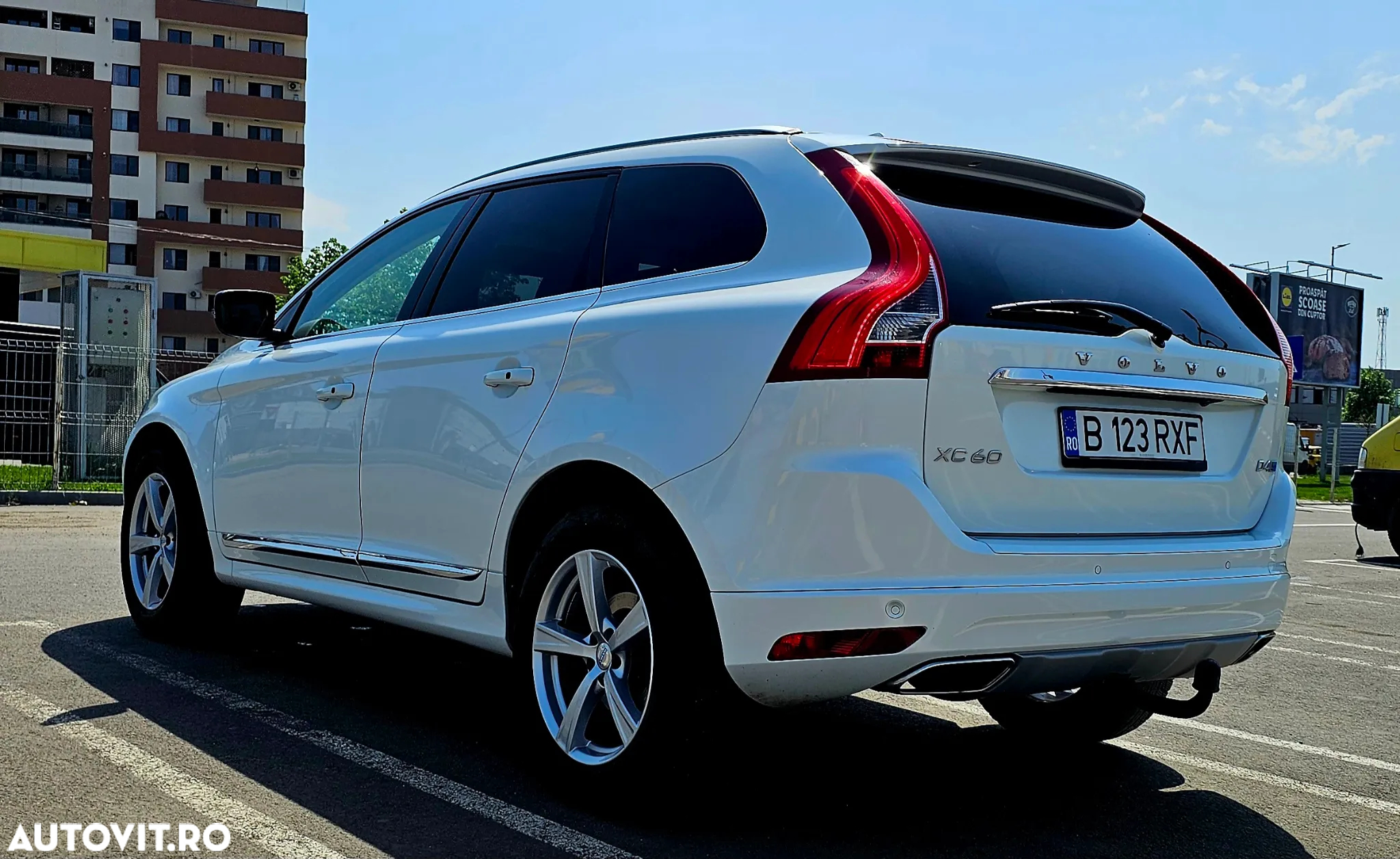 Volvo XC 60 D4 Geartronic Inscription - 12