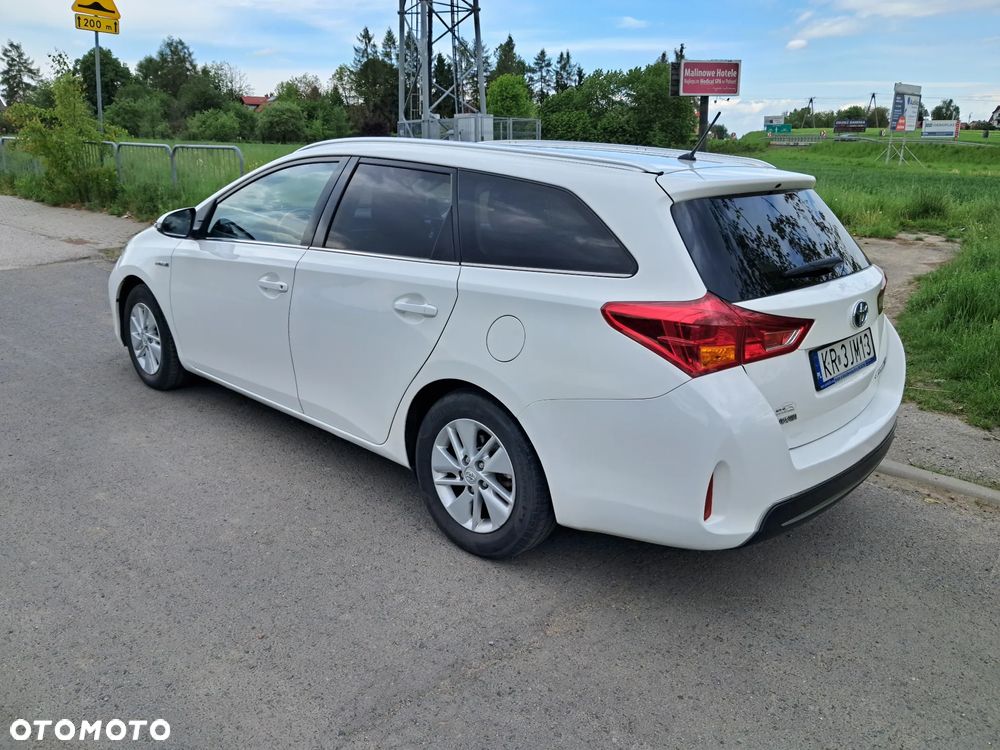 Toyota Auris - 4