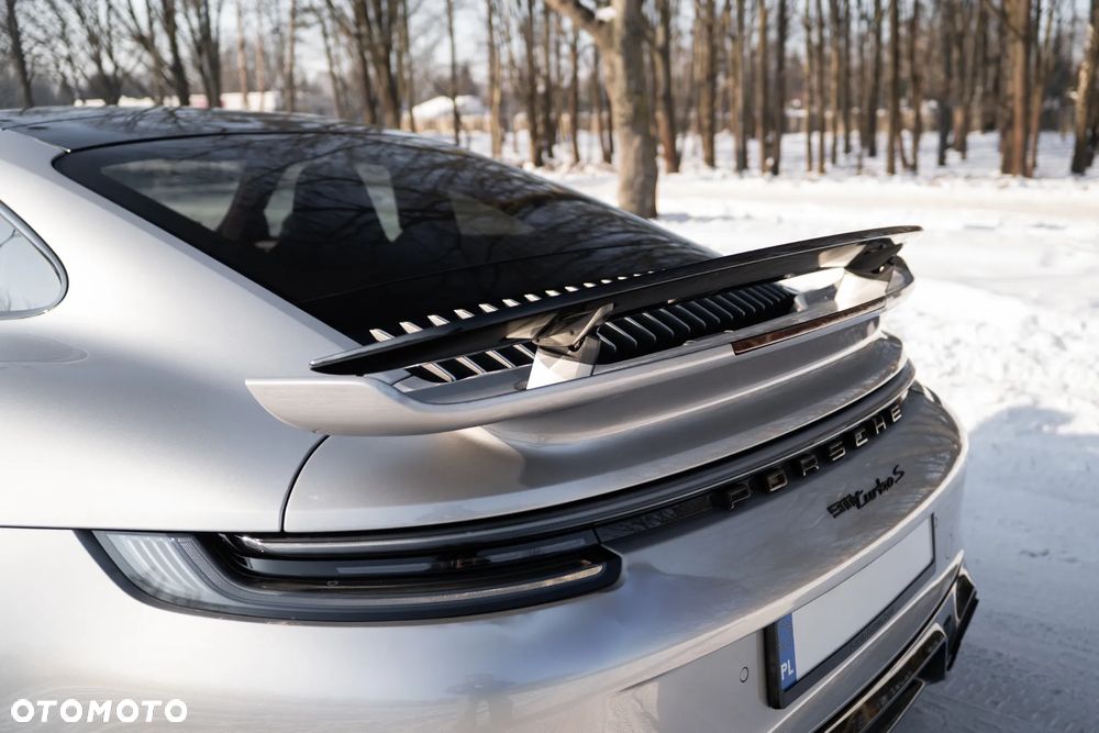 Porsche 911 Turbo S - 12