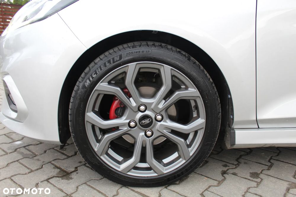 Ford Fiesta 1.0 EcoBoost S&S ST-LINE - 29