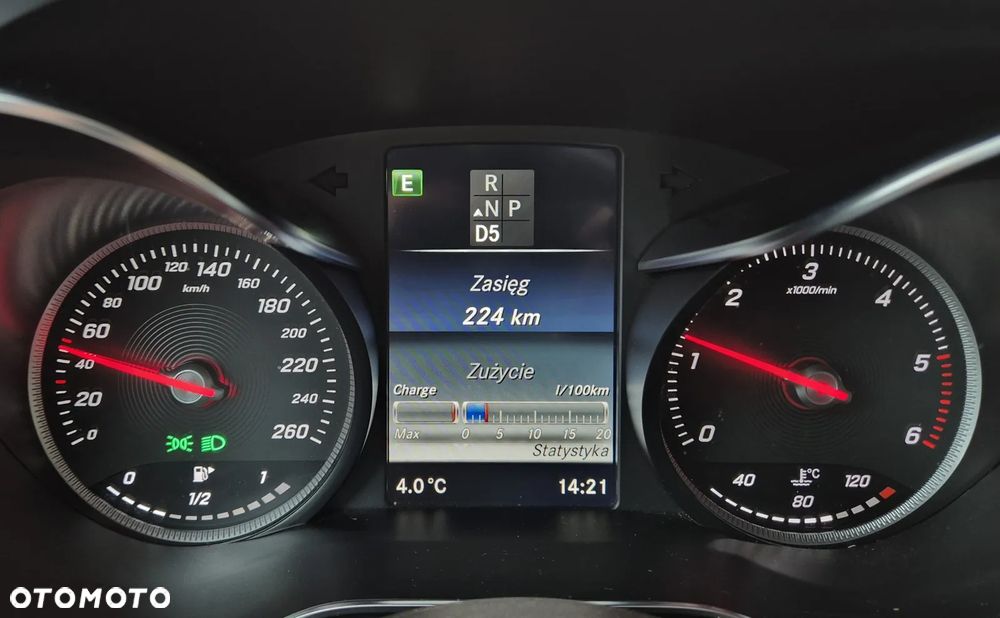 Mercedes-Benz GLC - 39