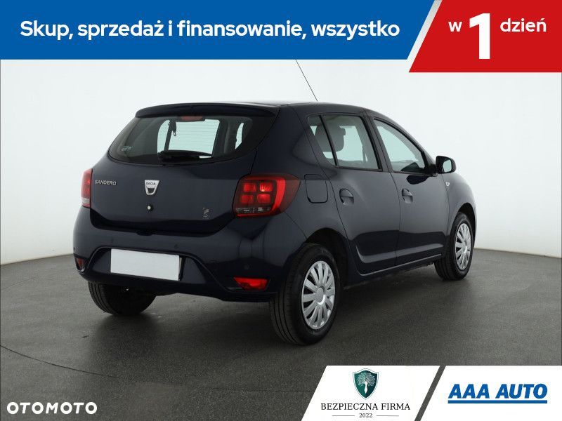 Dacia Sandero - 6
