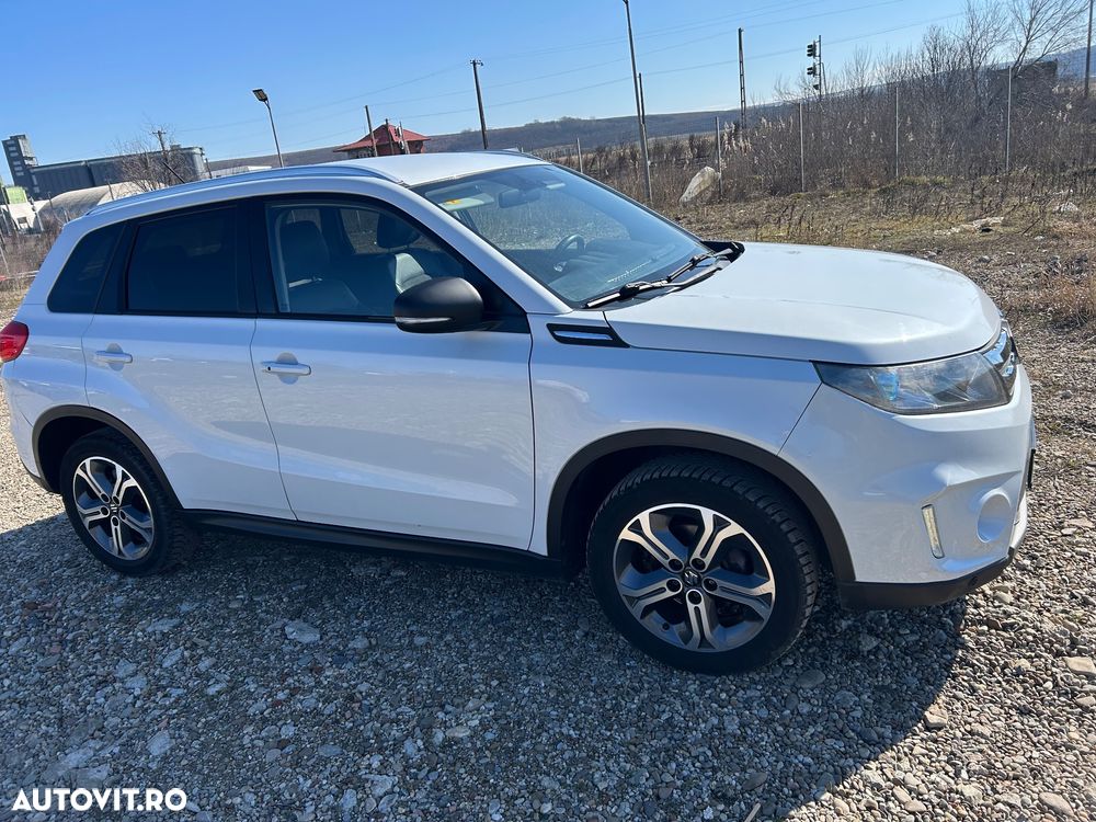Suzuki Vitara 1.6 DDIS 4X4 Luxus Aut. - 5