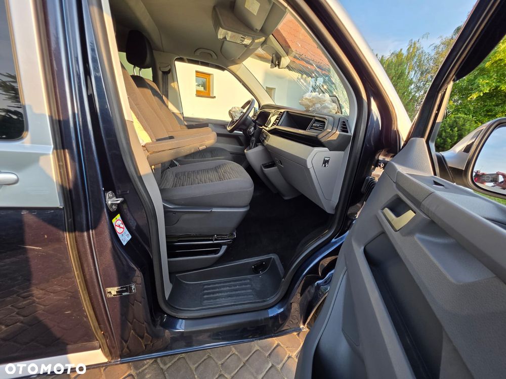 Volkswagen Caravelle 2.0 TDI L2 Highline 4Motion DSG - 32