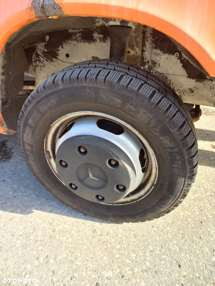 Mercedes-Benz 416 - 14