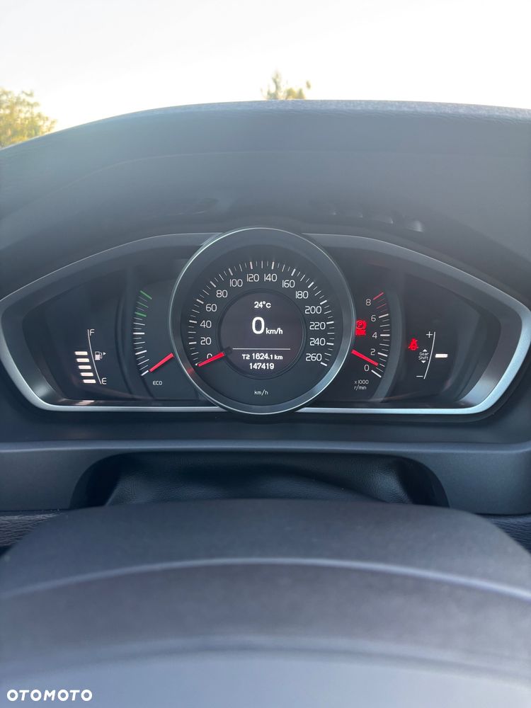 Volvo V40 T4 Momentum - 11