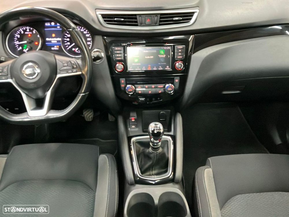 Nissan Qashqai 1.3 DIG-T N-Connecta J18 - 9