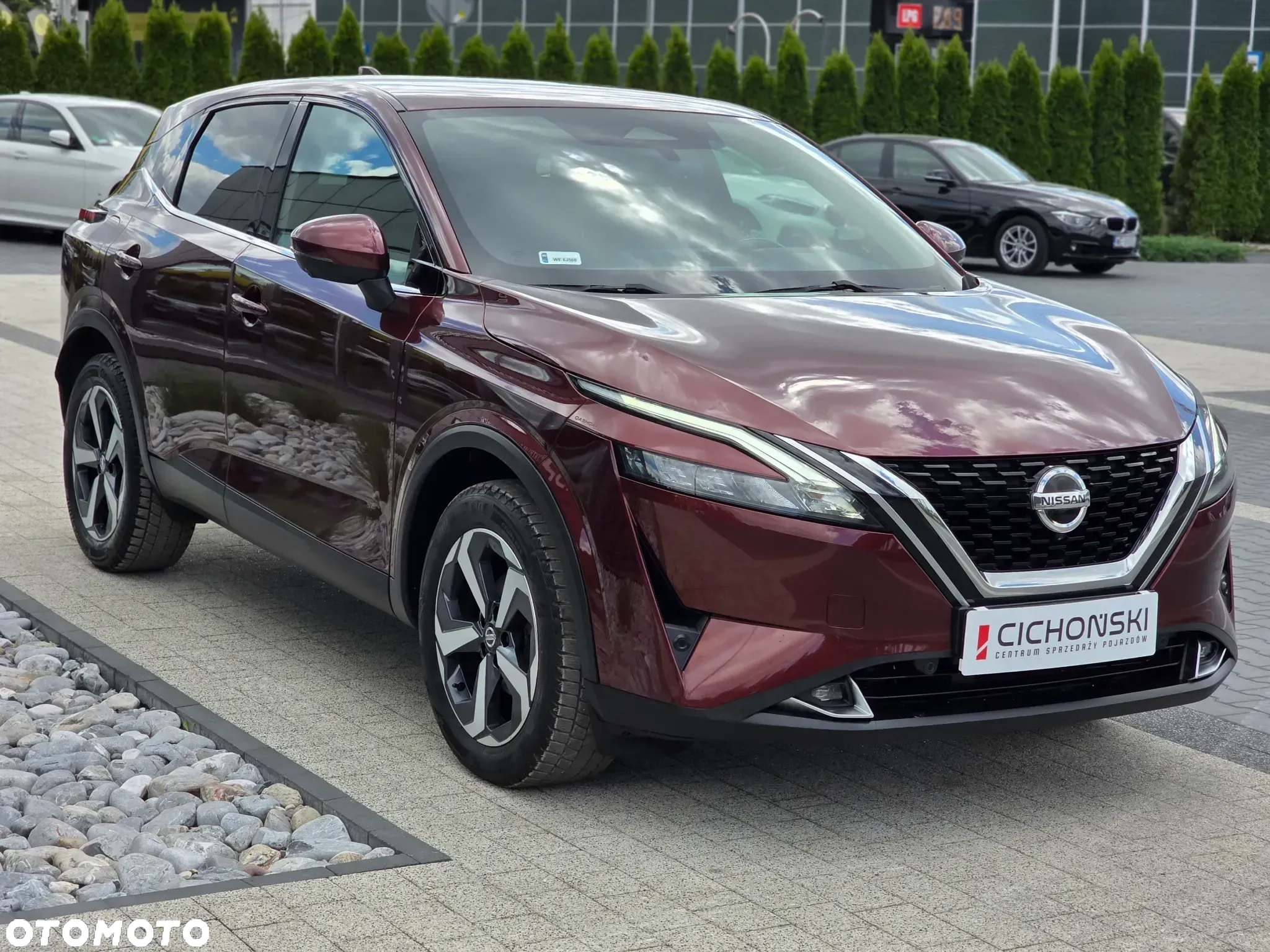 Nissan Qashqai 1.3 DIG-T mHEV N-Connecta Xtronic - 4