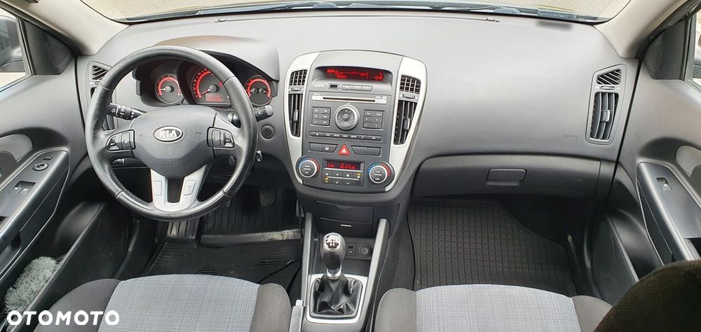 Kia Ceed 1.4 Comfort - 9