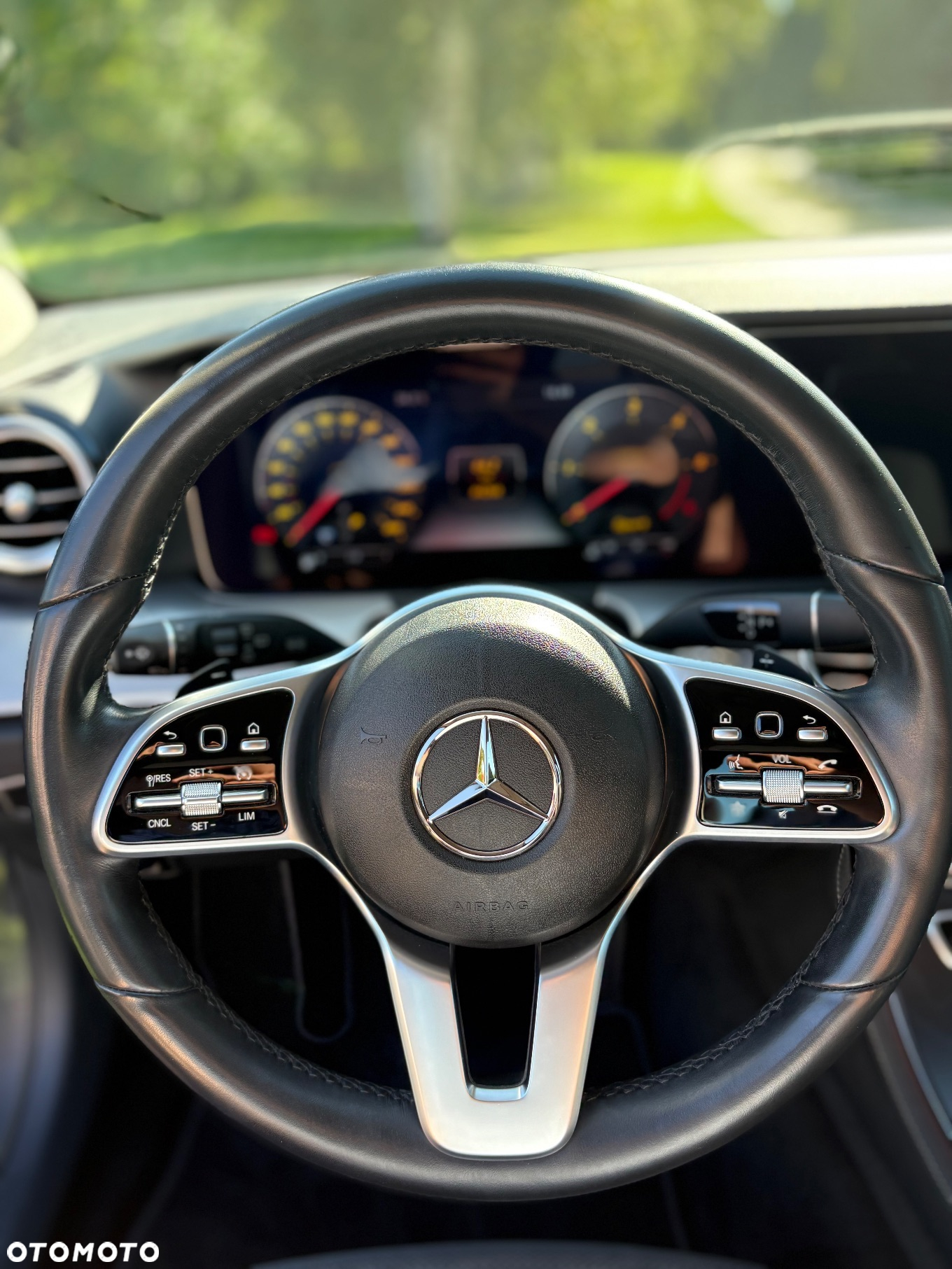 Mercedes-Benz Klasa E 220 d T 9G-TRONIC Avantgarde - 15