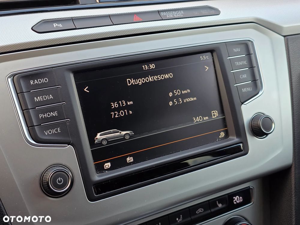 Volkswagen Passat - 22