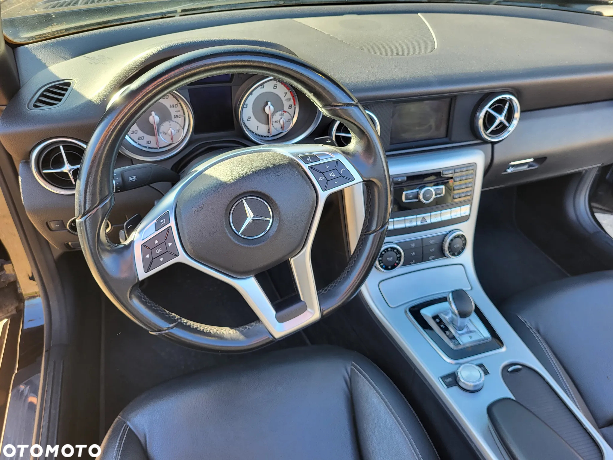 Mercedes-Benz SLC 300 9G-Tronic - 23