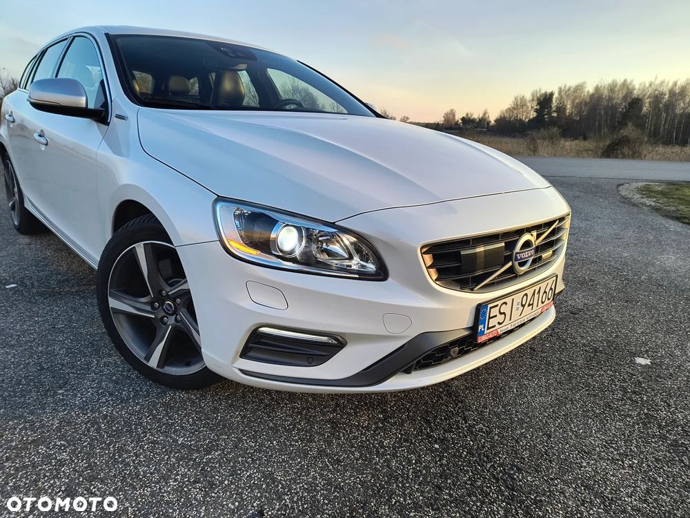 Volvo V60 D6 AWD Plug-in Hybrid Summum - 14