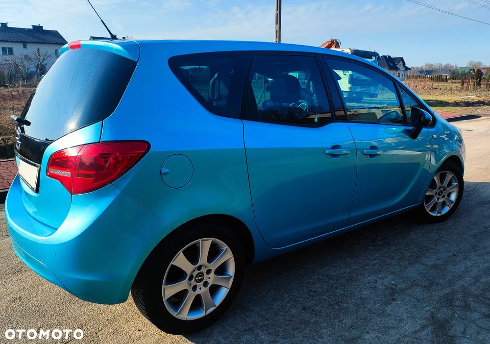 Opel Meriva - 12