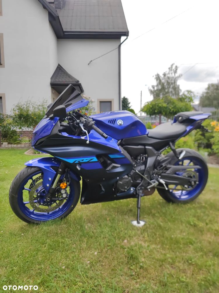 Yamaha R7 - 7